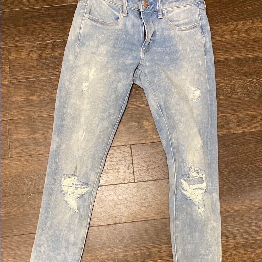 American eagle ripped jeans
